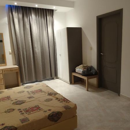 פליראקי Evas Rooms מראה חיצוני תמונה
