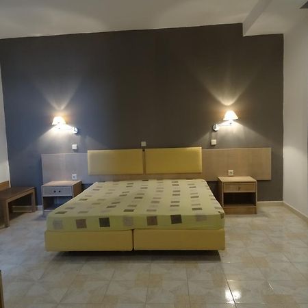 פליראקי Evas Rooms מראה חיצוני תמונה