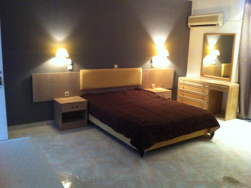 פליראקי Evas Rooms מראה חיצוני תמונה